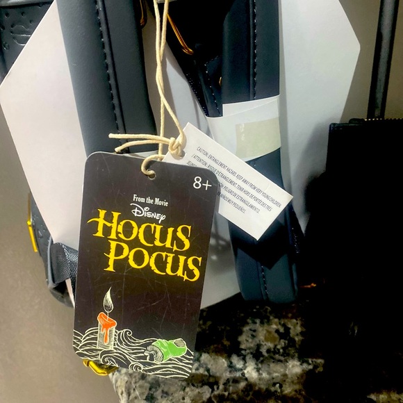 Hocus-pocus Sanderson sisters bundle. Lounge fly mini backpack and wallet.NWT! - Picture 7 of 7